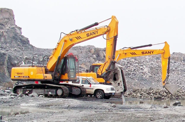 SANY 22 - 35T Medium Excavator